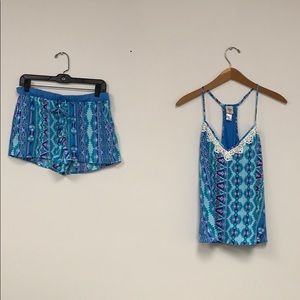 4/$19 🔥 Blue pattern pajama set